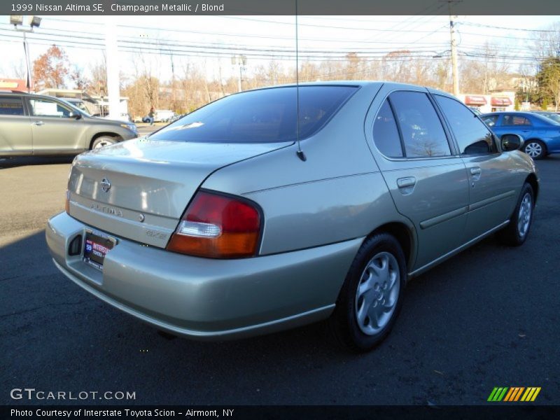 Champagne Metallic / Blond 1999 Nissan Altima SE