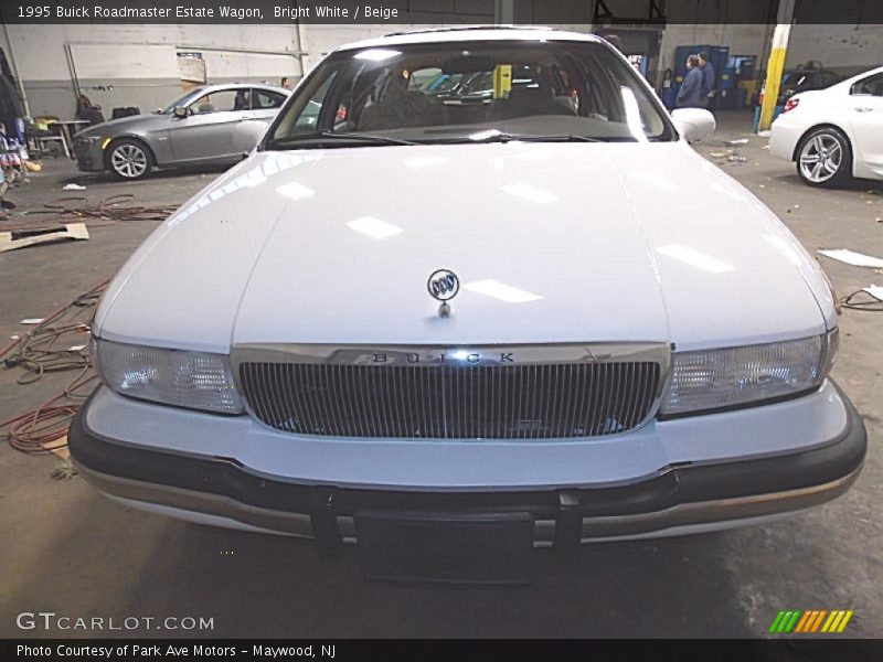 Bright White / Beige 1995 Buick Roadmaster Estate Wagon