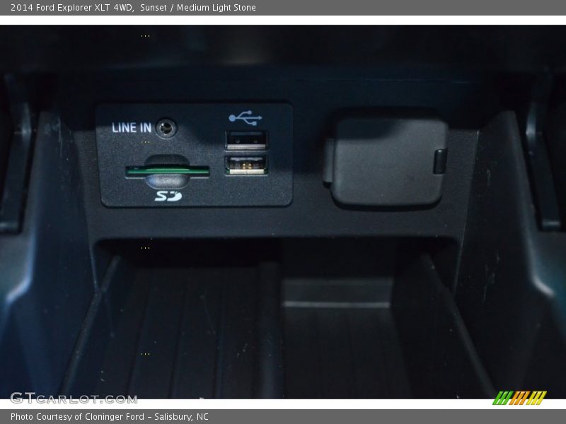 Sunset / Medium Light Stone 2014 Ford Explorer XLT 4WD
