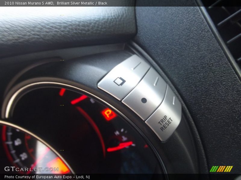 Brilliant Silver Metallic / Black 2010 Nissan Murano S AWD