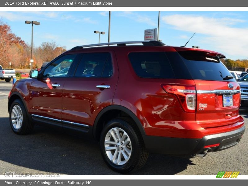 Sunset / Medium Light Stone 2014 Ford Explorer XLT 4WD