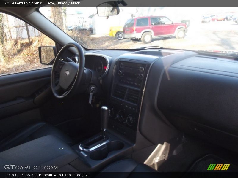 Black / Black 2009 Ford Explorer XLT 4x4