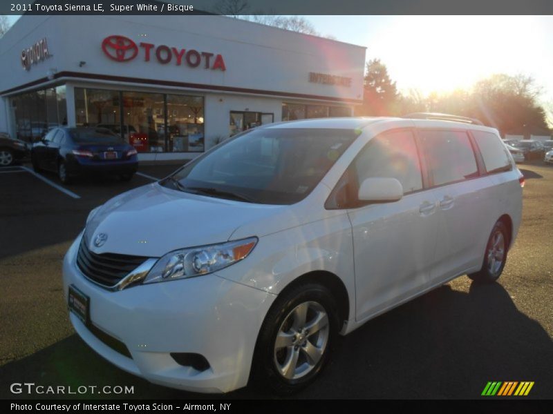 Super White / Bisque 2011 Toyota Sienna LE