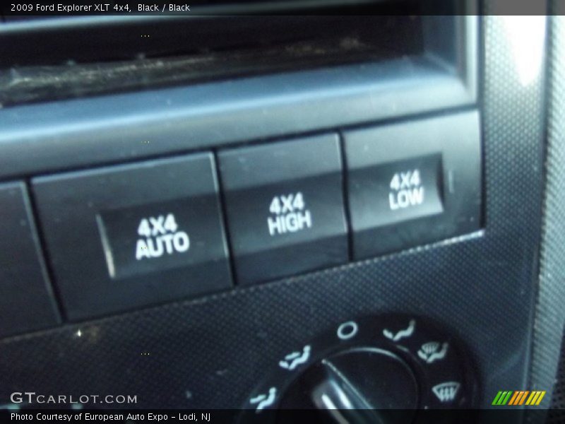 Black / Black 2009 Ford Explorer XLT 4x4
