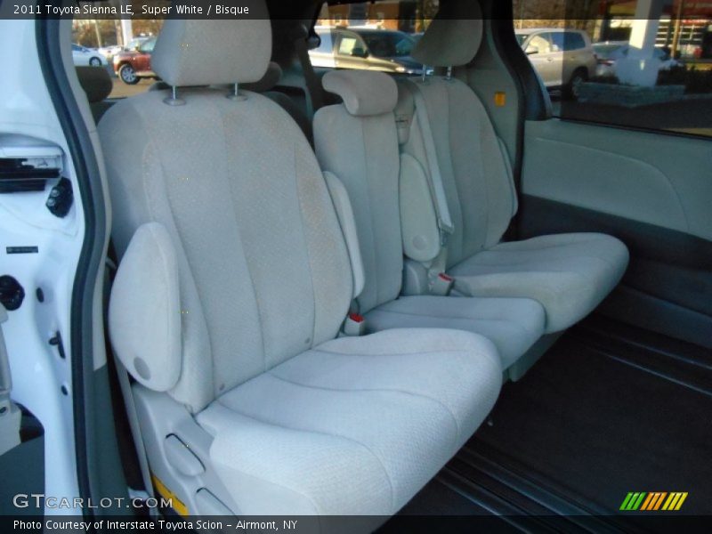Super White / Bisque 2011 Toyota Sienna LE