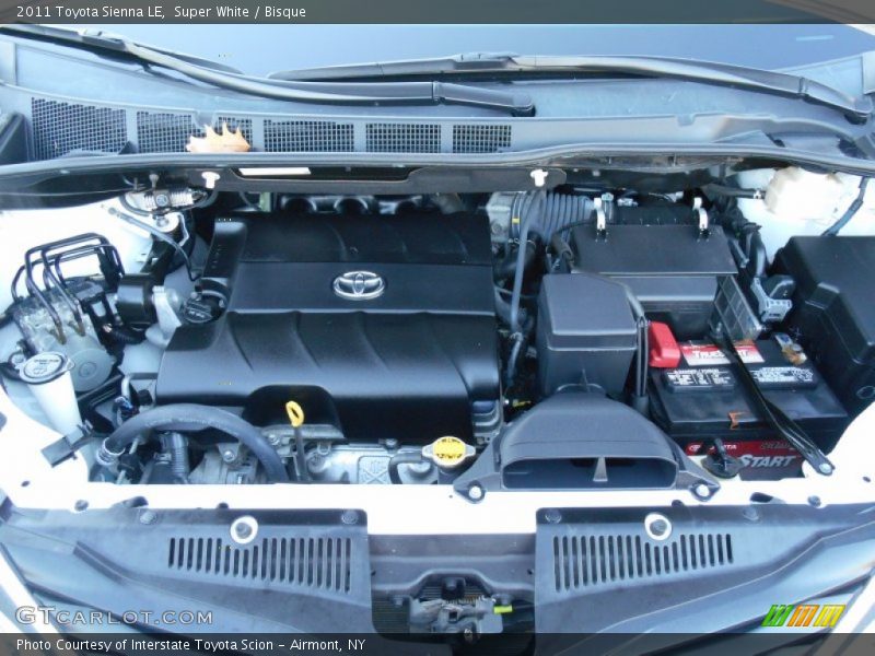 Super White / Bisque 2011 Toyota Sienna LE