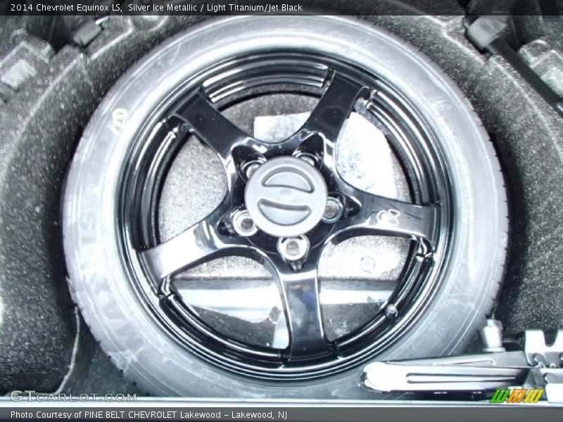 Silver Ice Metallic / Light Titanium/Jet Black 2014 Chevrolet Equinox LS