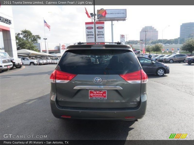 Cypress Green Pearl / Light Gray 2011 Toyota Sienna Limited