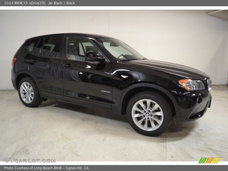Front 3/4 View of 2014 X3 xDrive28i