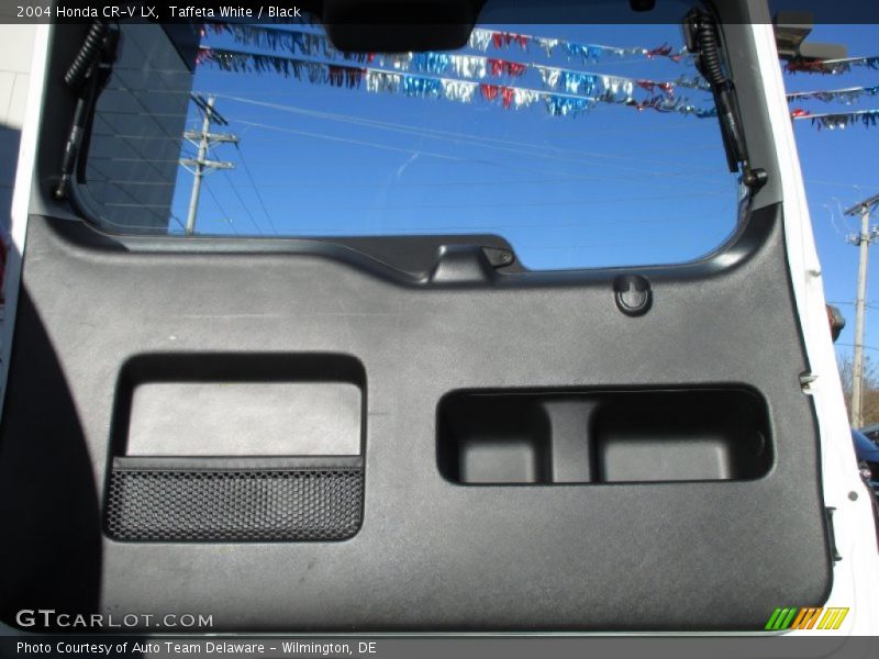 Taffeta White / Black 2004 Honda CR-V LX