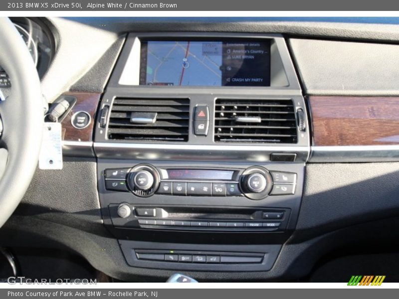Alpine White / Cinnamon Brown 2013 BMW X5 xDrive 50i