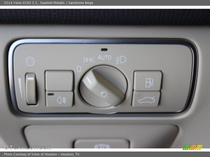 Seashell Metallic / Sandstone Beige 2014 Volvo XC60 3.2
