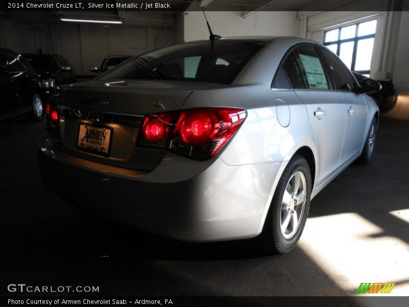 Silver Ice Metallic / Jet Black 2014 Chevrolet Cruze LT