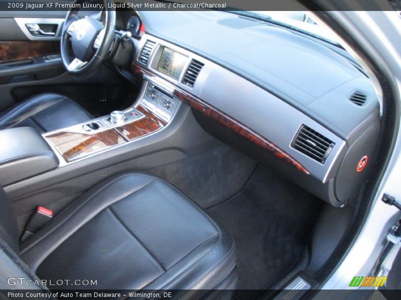 Liquid Silver Metallic / Charcoal/Charcoal 2009 Jaguar XF Premium Luxury