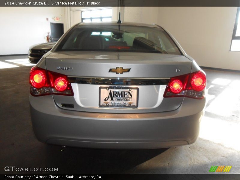 Silver Ice Metallic / Jet Black 2014 Chevrolet Cruze LT