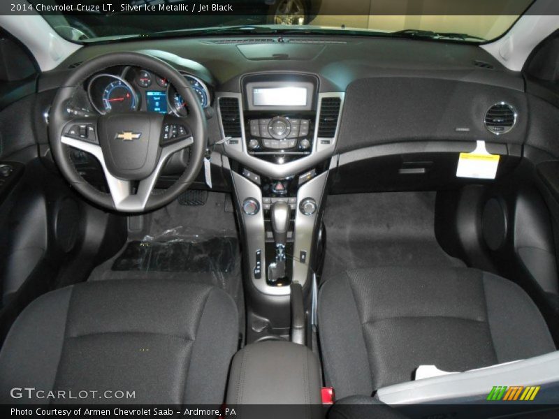 Silver Ice Metallic / Jet Black 2014 Chevrolet Cruze LT