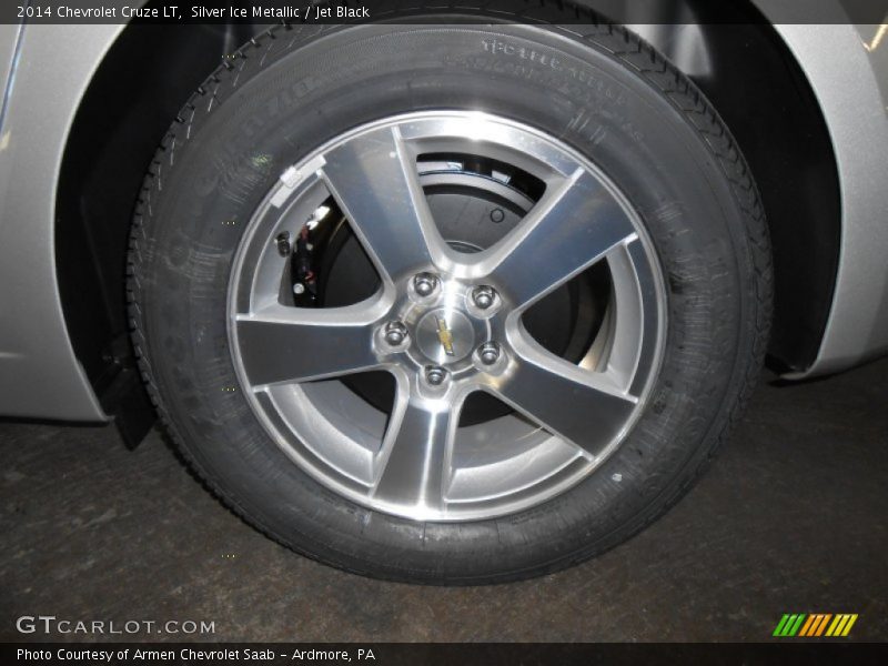 Silver Ice Metallic / Jet Black 2014 Chevrolet Cruze LT
