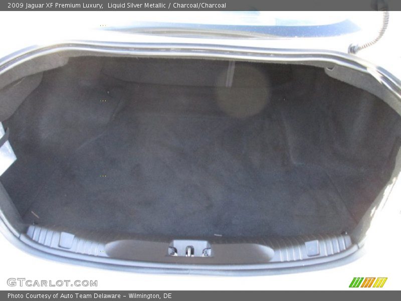 Liquid Silver Metallic / Charcoal/Charcoal 2009 Jaguar XF Premium Luxury
