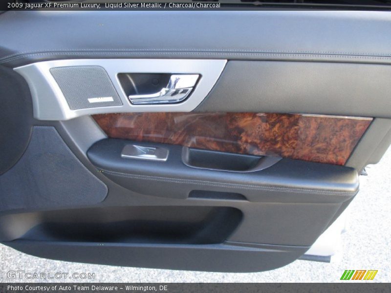 Liquid Silver Metallic / Charcoal/Charcoal 2009 Jaguar XF Premium Luxury