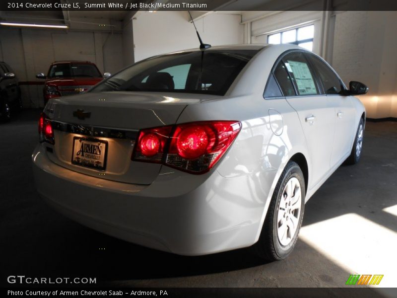 Summit White / Jet Black/Medium Titanium 2014 Chevrolet Cruze LS