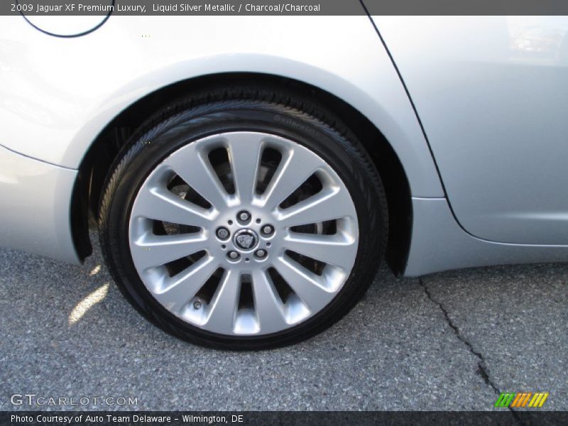 Liquid Silver Metallic / Charcoal/Charcoal 2009 Jaguar XF Premium Luxury