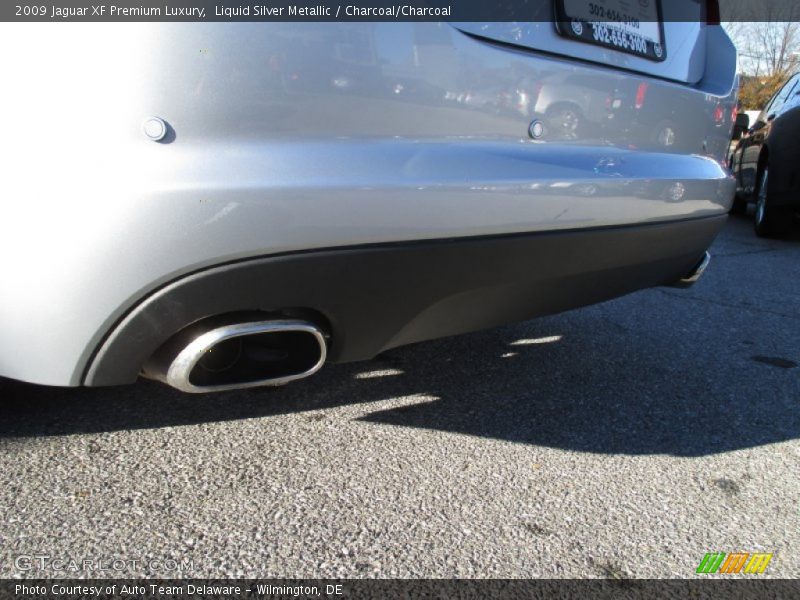 Liquid Silver Metallic / Charcoal/Charcoal 2009 Jaguar XF Premium Luxury
