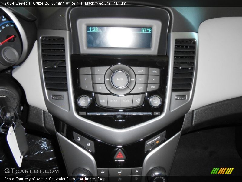 Summit White / Jet Black/Medium Titanium 2014 Chevrolet Cruze LS