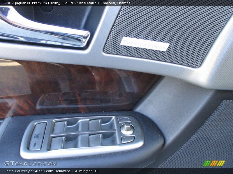 Liquid Silver Metallic / Charcoal/Charcoal 2009 Jaguar XF Premium Luxury