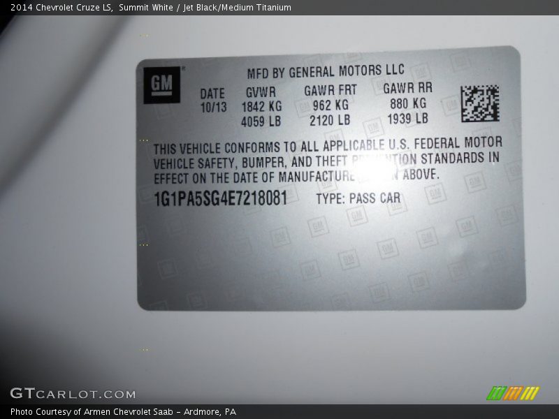 Summit White / Jet Black/Medium Titanium 2014 Chevrolet Cruze LS