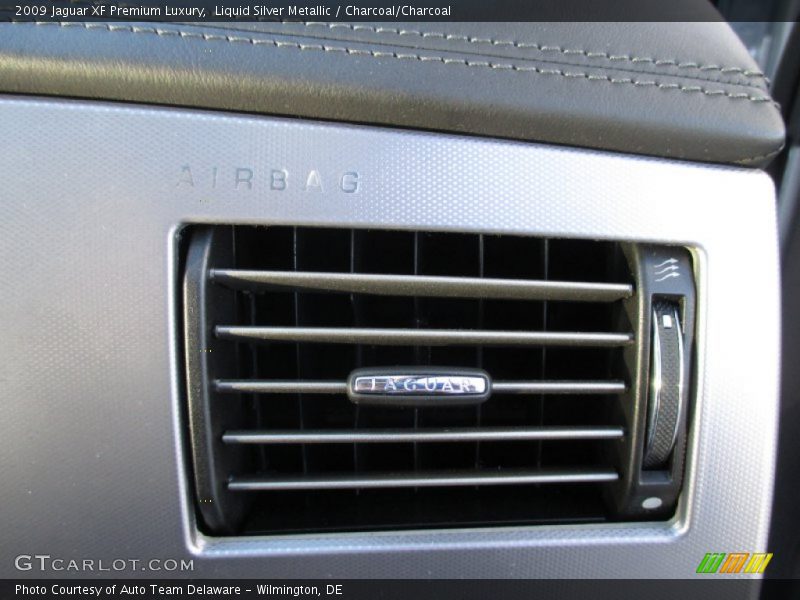 Liquid Silver Metallic / Charcoal/Charcoal 2009 Jaguar XF Premium Luxury