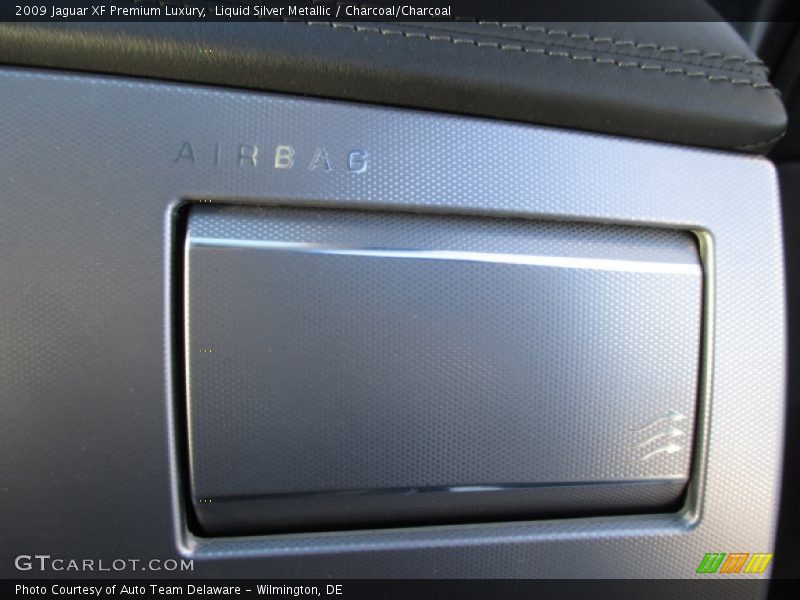 Liquid Silver Metallic / Charcoal/Charcoal 2009 Jaguar XF Premium Luxury