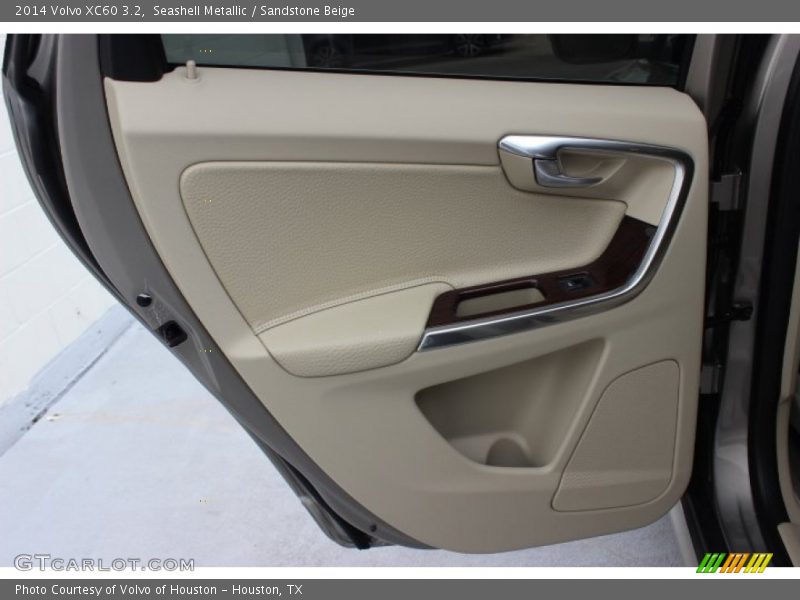 Seashell Metallic / Sandstone Beige 2014 Volvo XC60 3.2