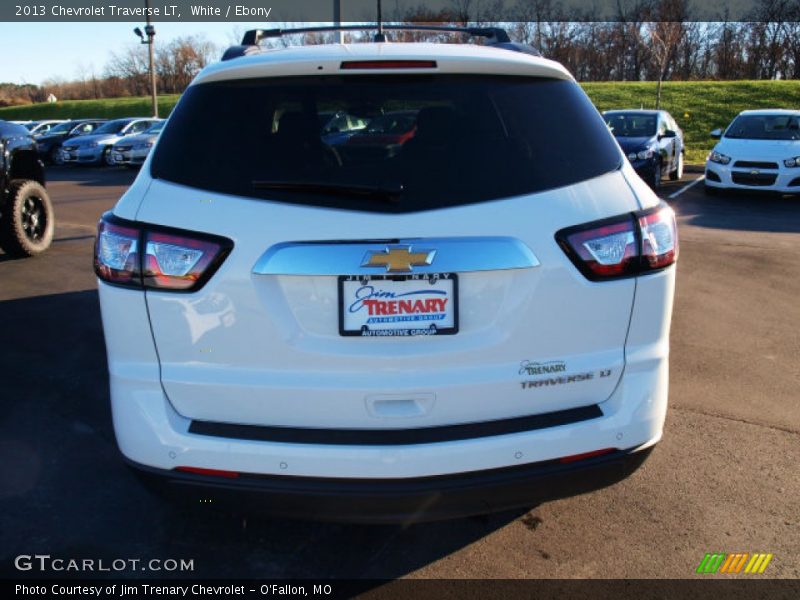 White / Ebony 2013 Chevrolet Traverse LT