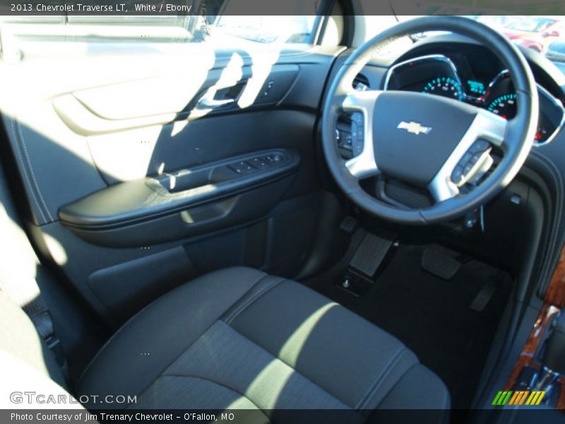 White / Ebony 2013 Chevrolet Traverse LT