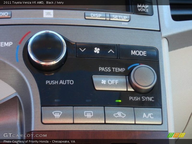 Black / Ivory 2011 Toyota Venza V6 AWD