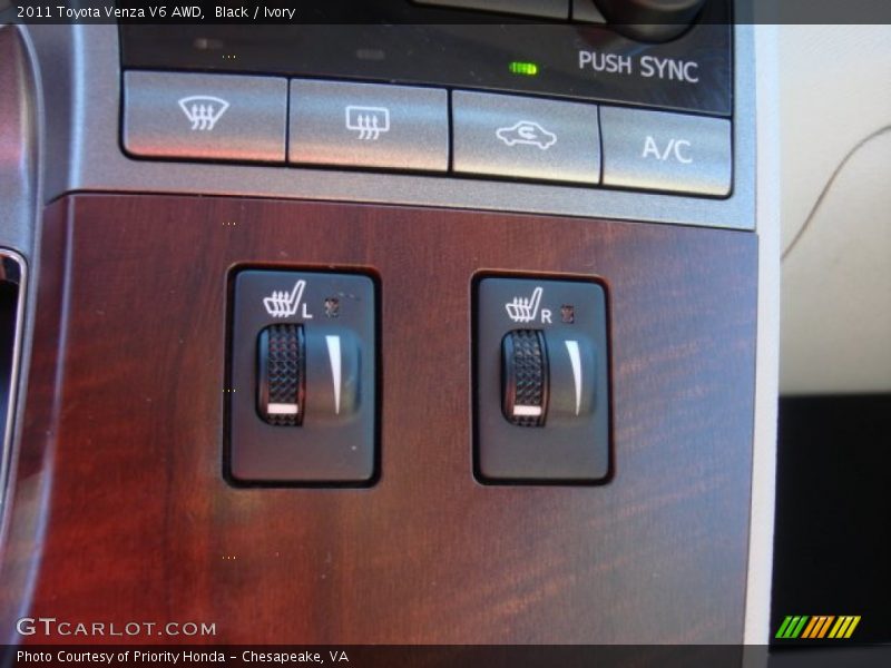 Black / Ivory 2011 Toyota Venza V6 AWD