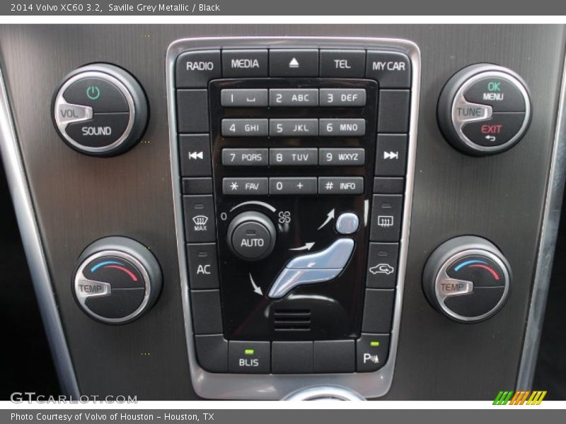 Saville Grey Metallic / Black 2014 Volvo XC60 3.2