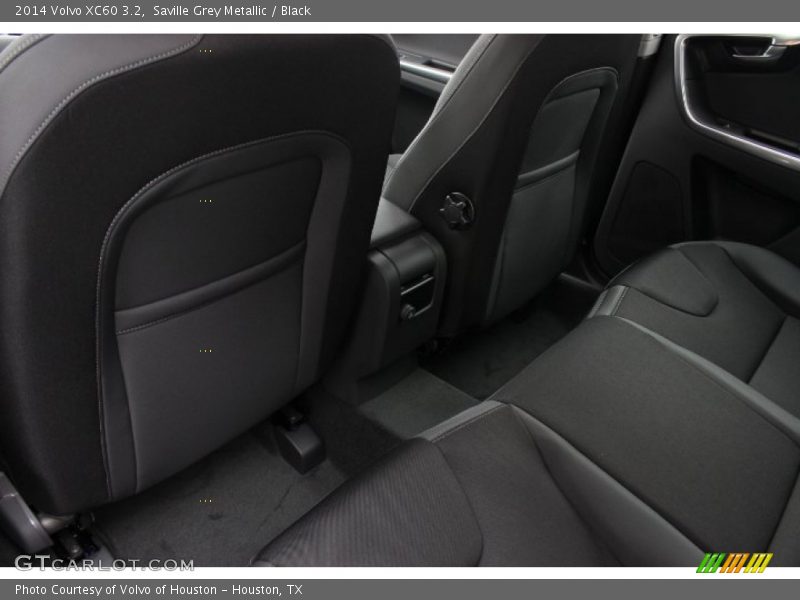 Saville Grey Metallic / Black 2014 Volvo XC60 3.2
