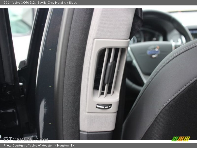 Saville Grey Metallic / Black 2014 Volvo XC60 3.2