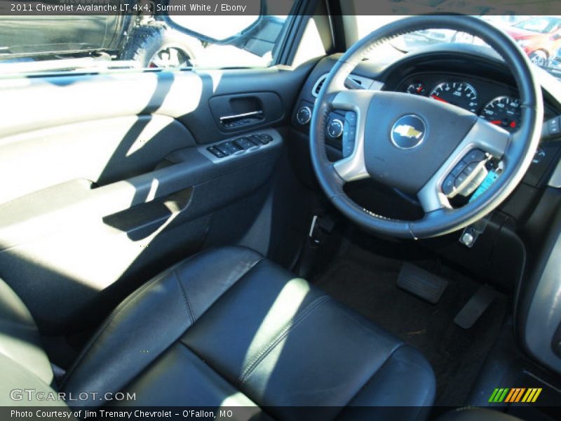 Summit White / Ebony 2011 Chevrolet Avalanche LT 4x4