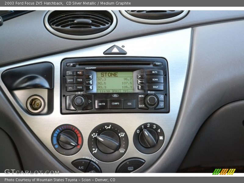 CD Silver Metallic / Medium Graphite 2003 Ford Focus ZX5 Hatchback
