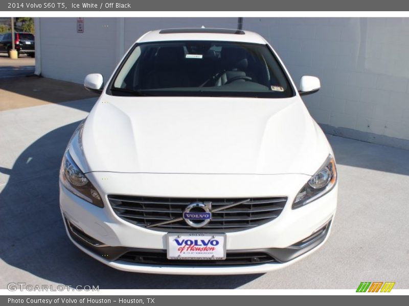 Ice White / Off Black 2014 Volvo S60 T5