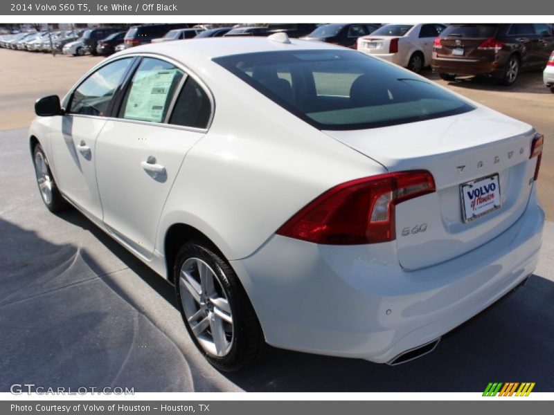 Ice White / Off Black 2014 Volvo S60 T5