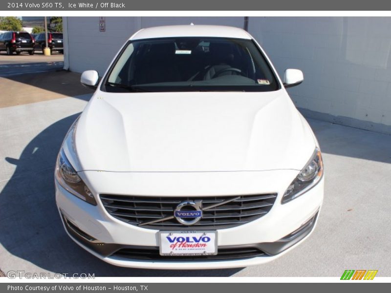 Ice White / Off Black 2014 Volvo S60 T5