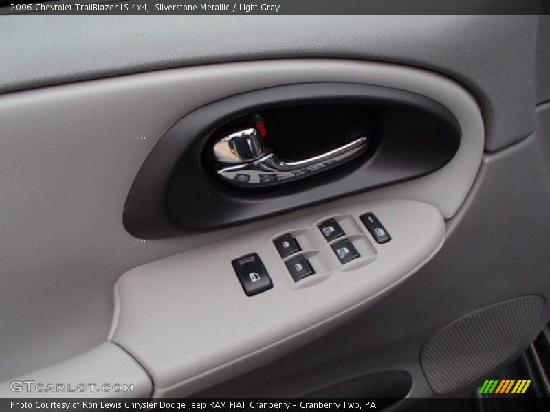 Silverstone Metallic / Light Gray 2006 Chevrolet TrailBlazer LS 4x4