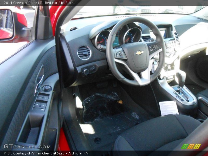 Red Hot / Jet Black 2014 Chevrolet Cruze LT