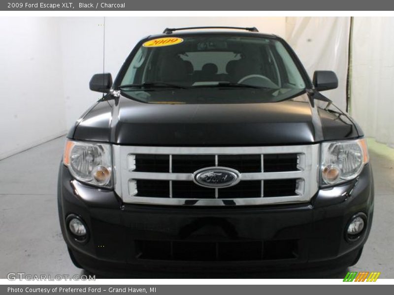 Black / Charcoal 2009 Ford Escape XLT