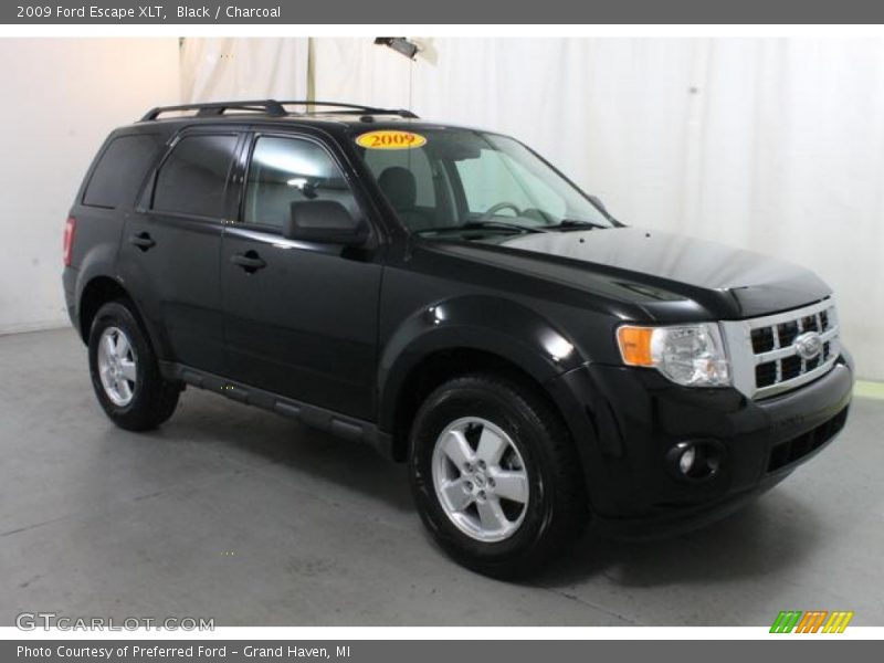 Black / Charcoal 2009 Ford Escape XLT