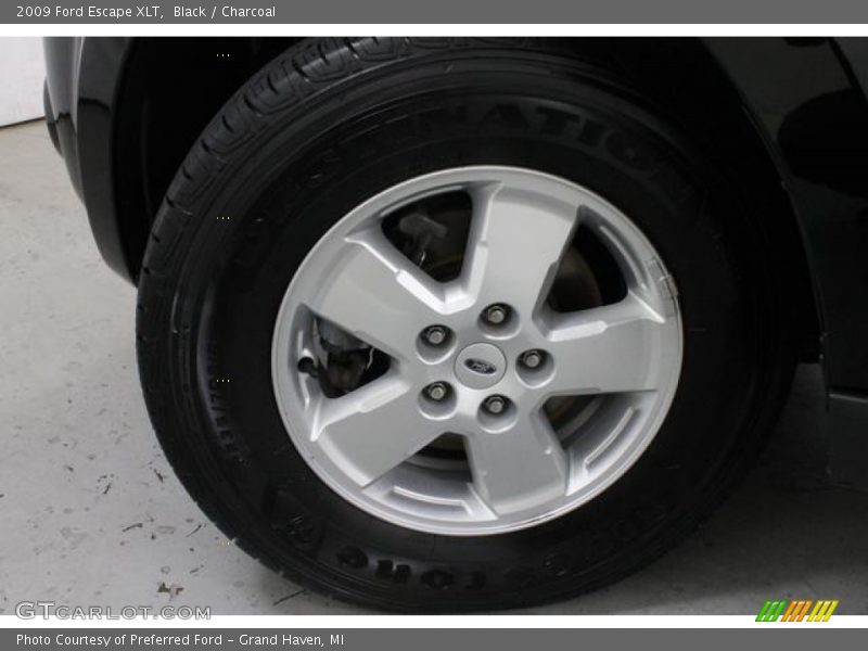 Black / Charcoal 2009 Ford Escape XLT