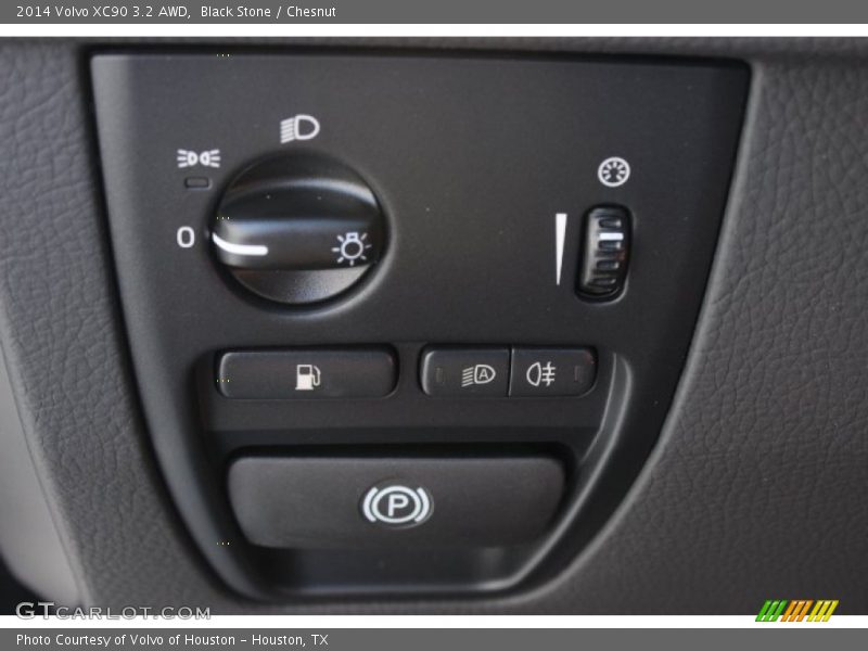 Controls of 2014 XC90 3.2 AWD